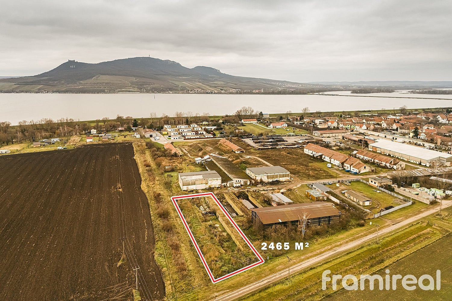 Prodej komerčního pozemku 2 465 m² — photo 4