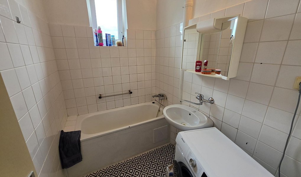 Prodej bytu 1+kk 33 m², Obrnice – náhled fotky 6