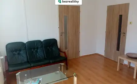 Prodej bytu 1+1 32 m², Lamačova, Praha 5 - Hlubočepy