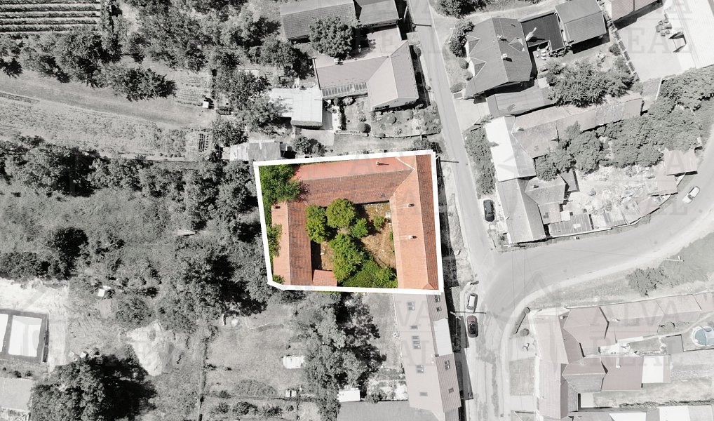 Prodej domu 370 m² s pozemkem 843 m², Stavěšice – náhled fotky 3