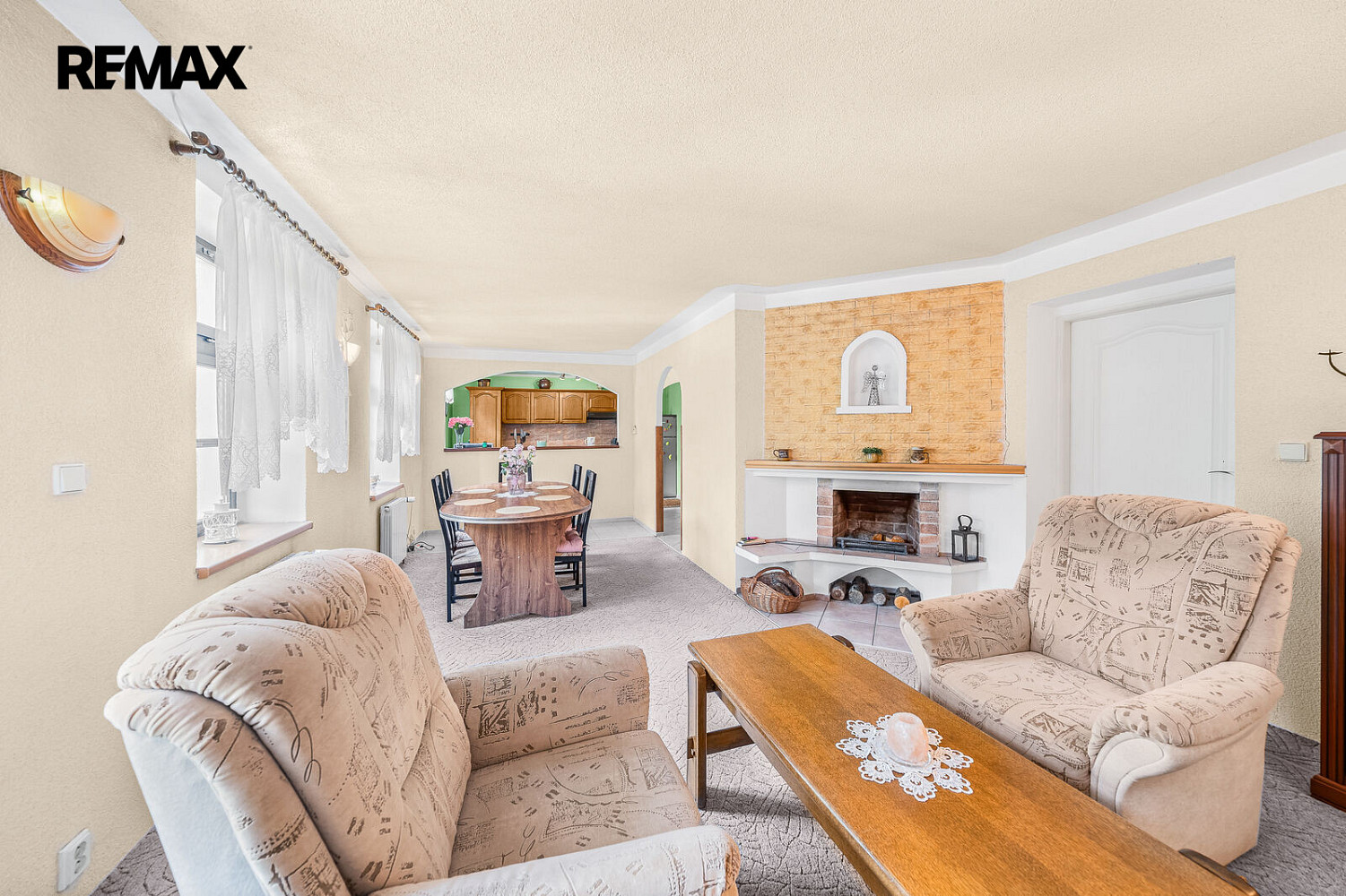 House, 269 m², land 749 m²