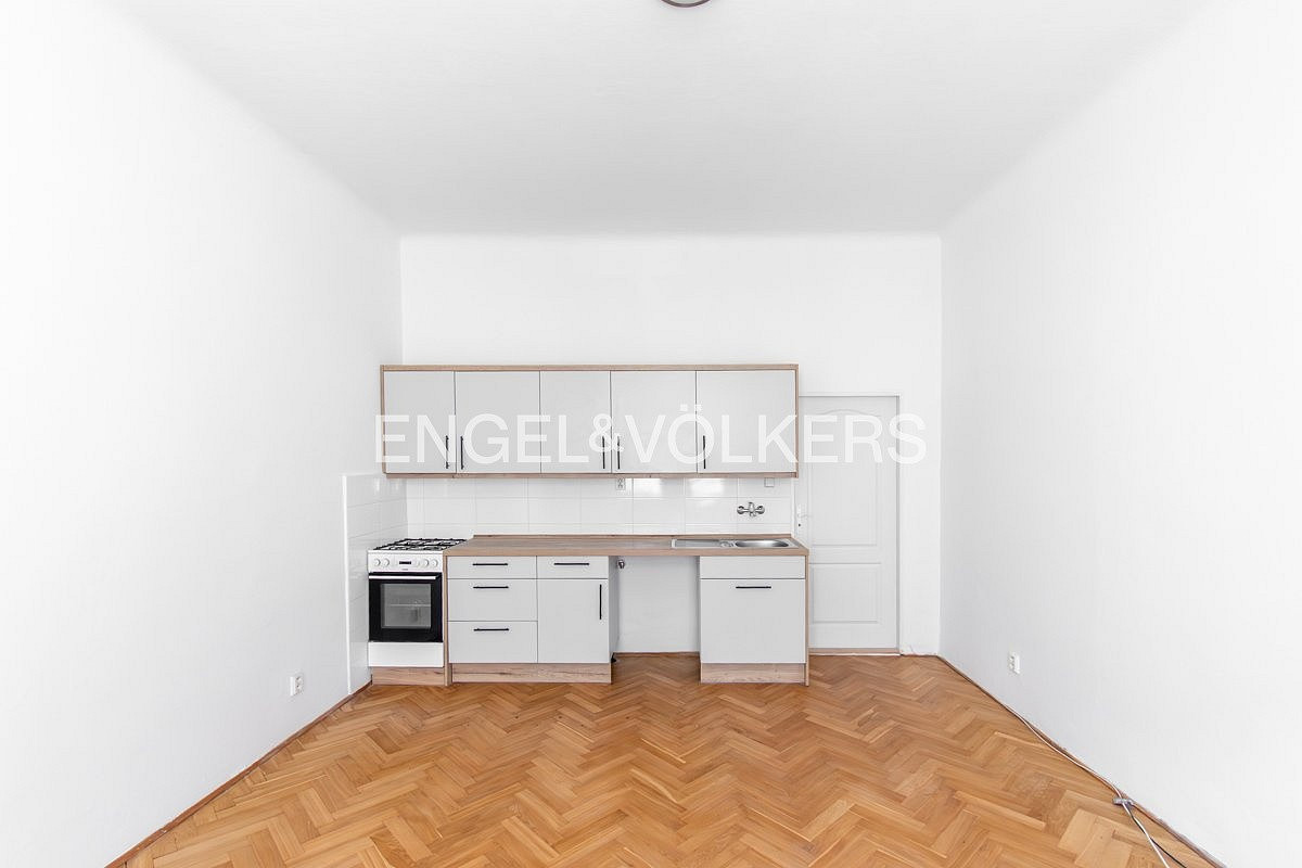 Pronájem bytu 1+kk 27 m² — photo 2