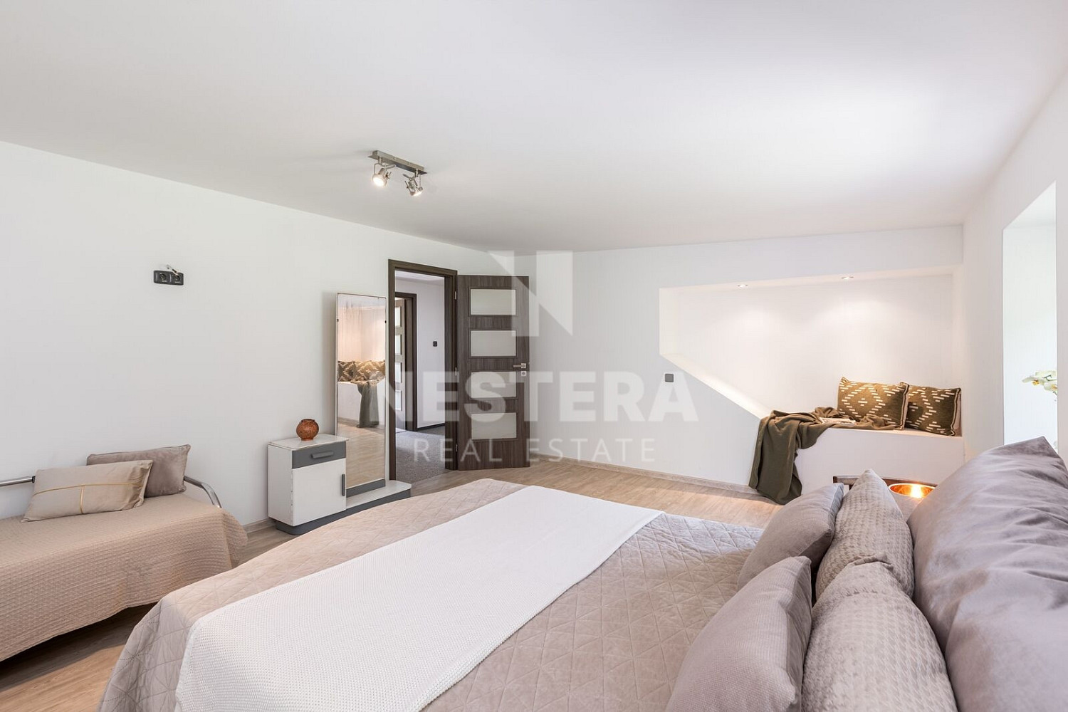 Prodej domu 341 m² s pozemkem 798 m² – fotografie 5