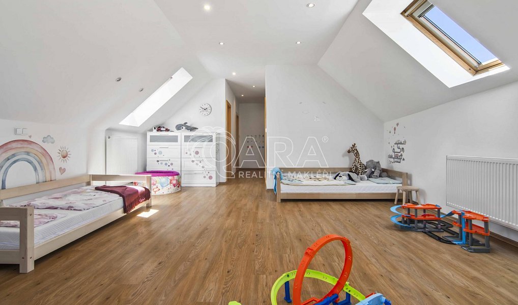 Prodej domu 280 m² s pozemkem 577 m², Kosova Hora – náhled fotky 11