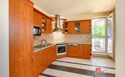 Prodej bytu 3+1 92 m², Luční, Klatovy - Klatovy III