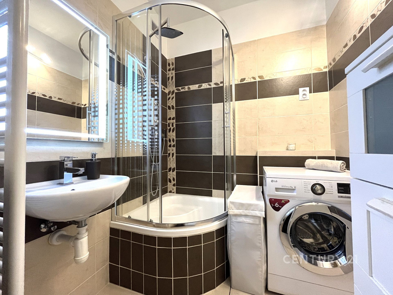 Pronájem bytu 2+1 58 m²