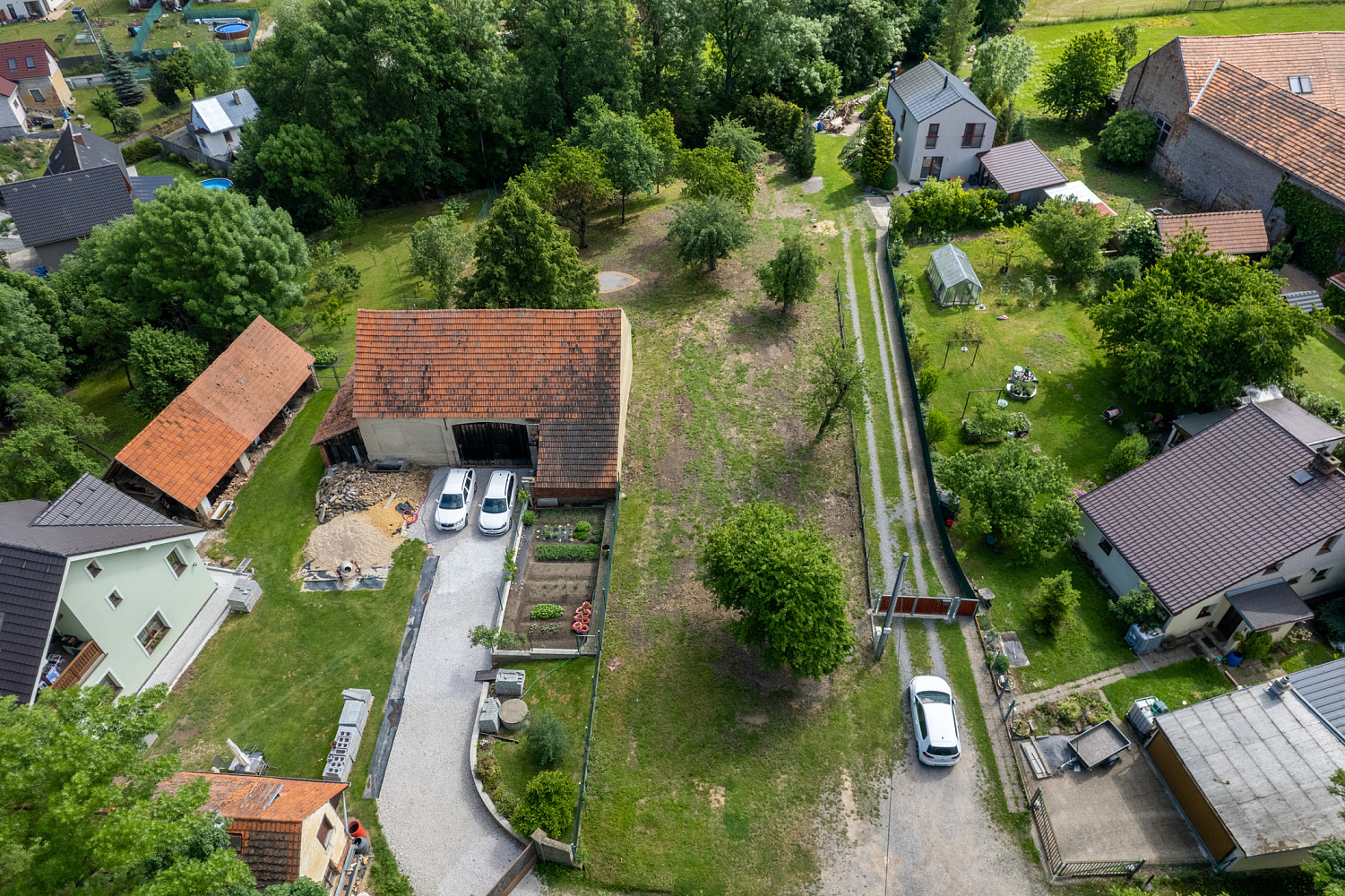 Prodej stavebního pozemku 1 774 m² – fotografie 2