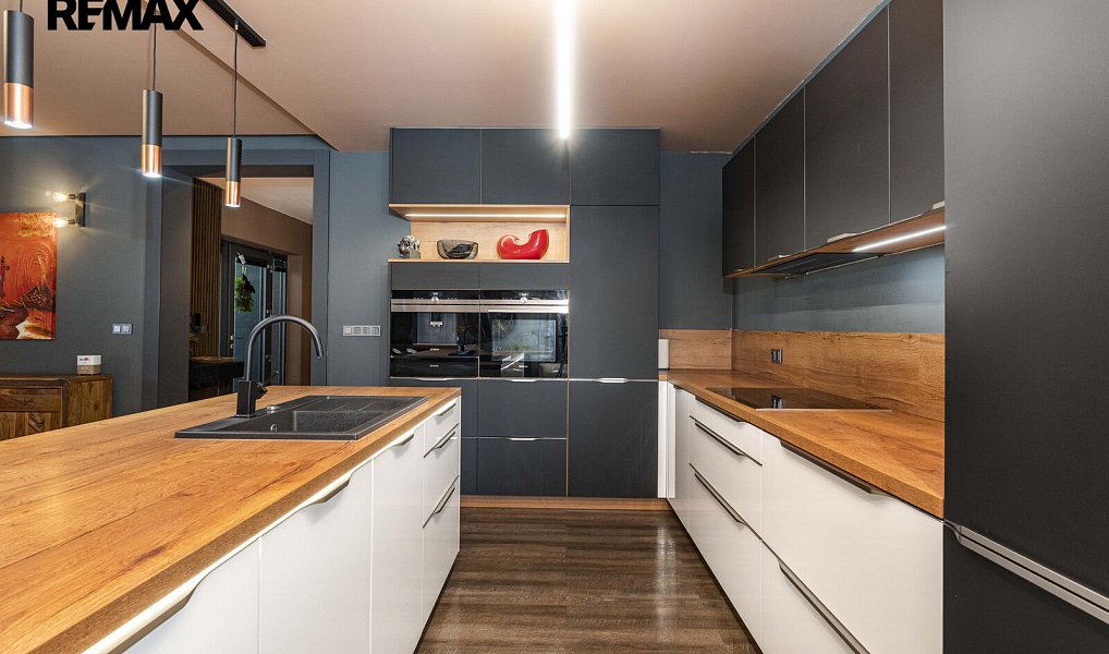 Prodej domu 258 m² s pozemkem 2 700 m², Rychvald – náhled fotky 20
