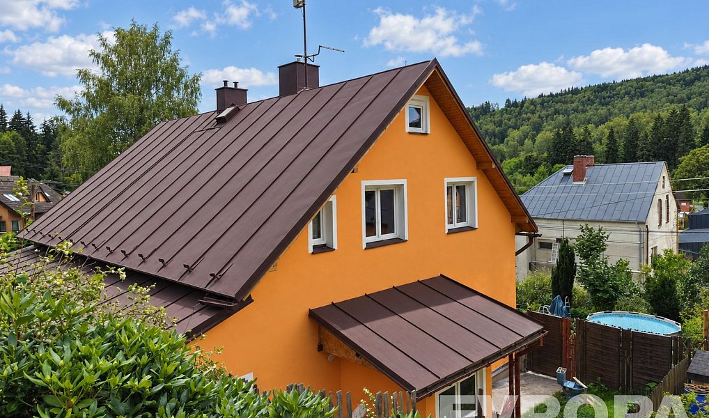 Prodej domu 240 m² s pozemkem 383 m², Kraslice – náhled fotky 3