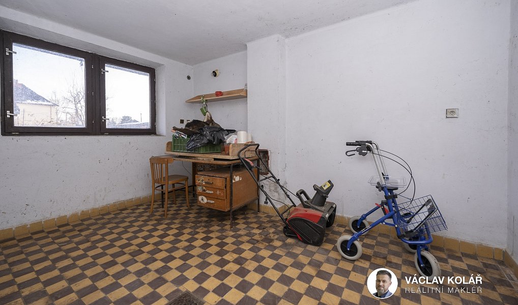 Prodej domu 196 m² s pozemkem 805 m², Stěžery – náhled fotky 40