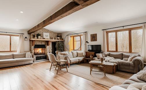 Prodej domu 199 m² s pozemkem 2 000 m², Stará Paka - Karlov, okres Jičín