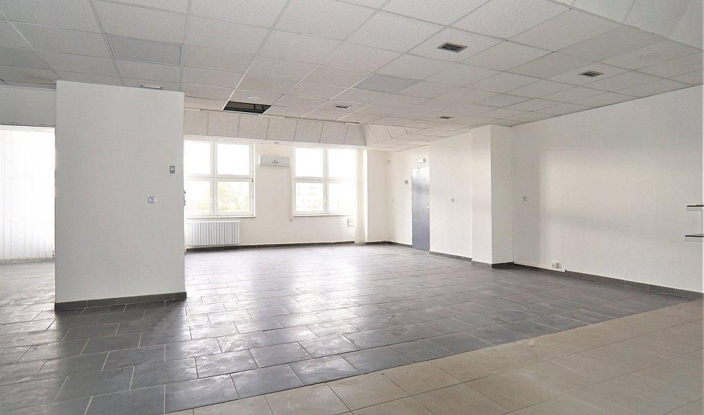 Pronájem obchodních prostor 123 m², Kladno – náhled fotky 2