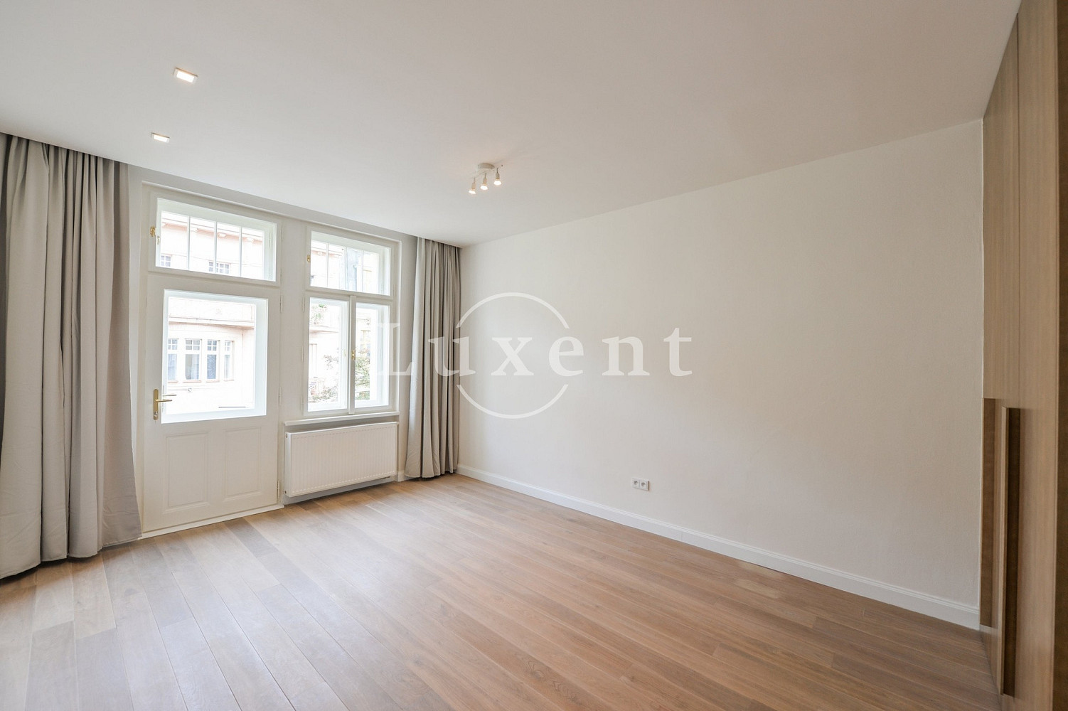 Pronájem bytu 3+kk 93 m² – fotografie 2