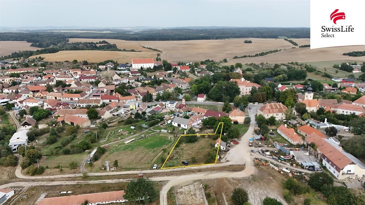 Prodej stavebního pozemku 1 858 m² – fotografie 3