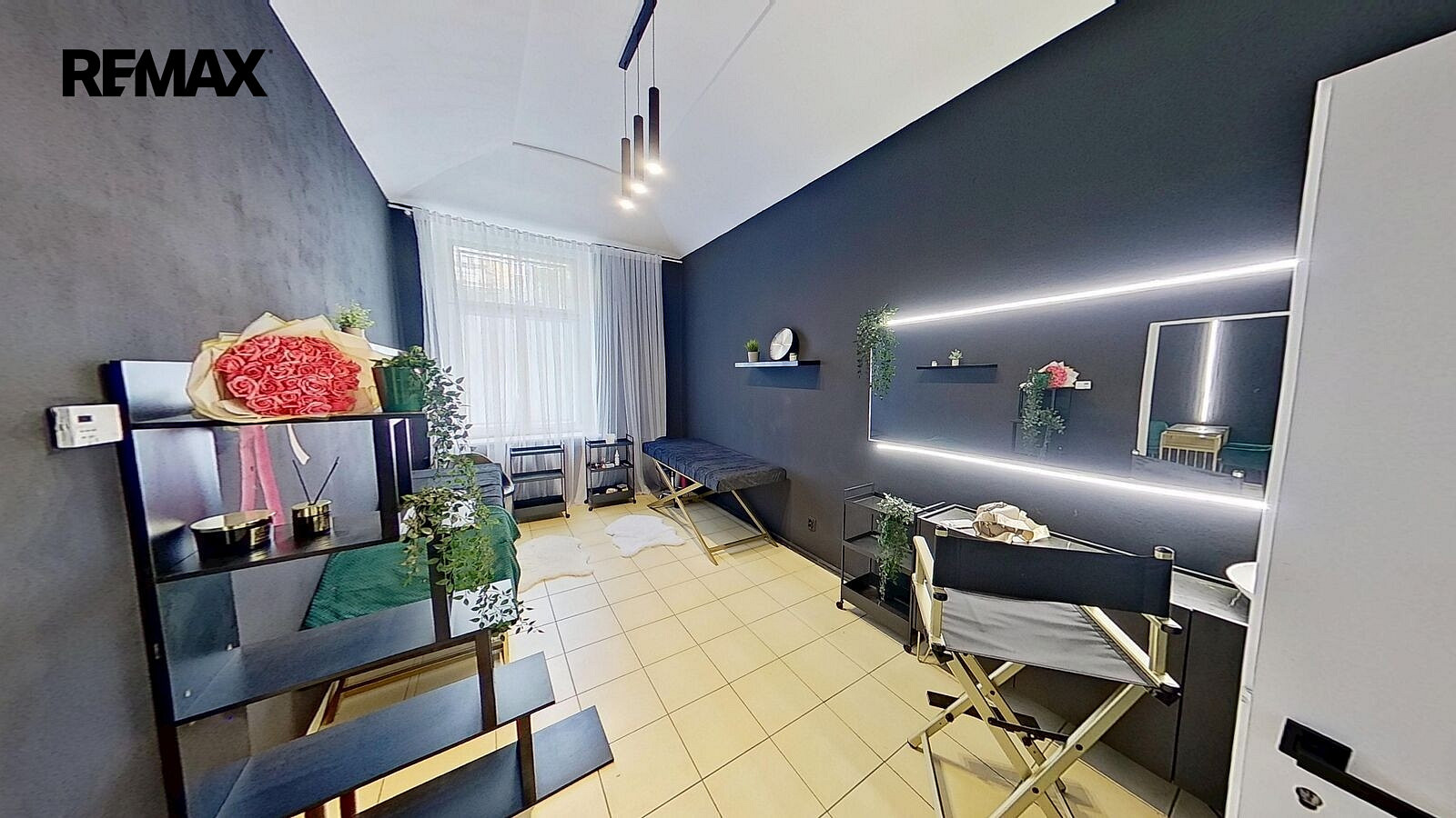 Pronájem obchodních prostor 56 m² – fotografie 4