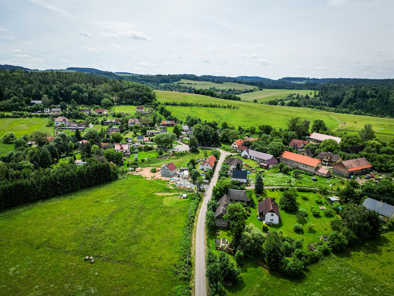Prodej stavebního pozemku 1 557 m² – pohled 6
