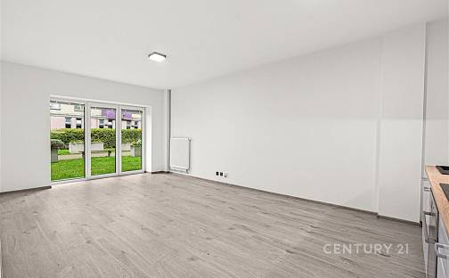 Pronájem bytu 2+kk 64 m², Arménská, Kladno - Kročehlavy