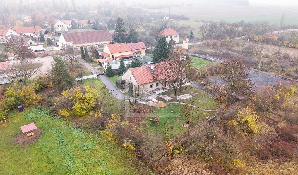 Prodej pozemku 161 602 m², Třebíz – náhled fotky 17