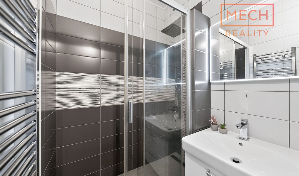 Pronájem bytu 2+1 56 m², Znojmo – náhled fotky 5