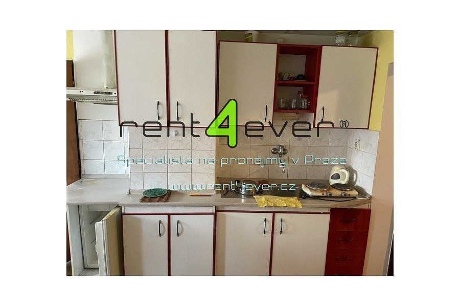 Pronájem bytu 1+1 38 m²