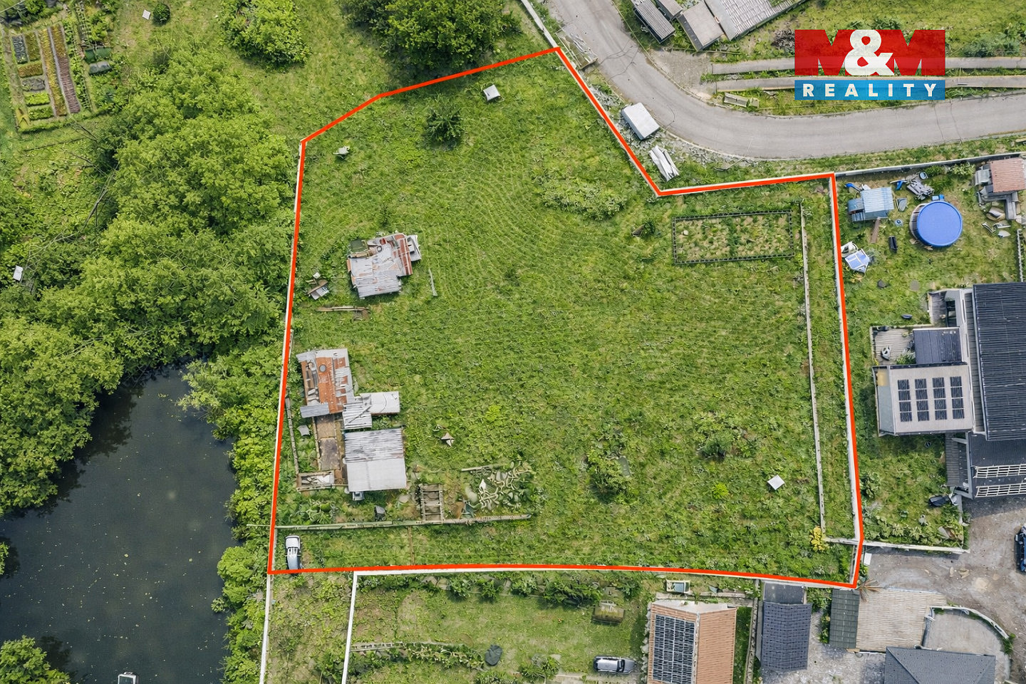 Prodej stavebního pozemku 2 647 m² – fotografie 2