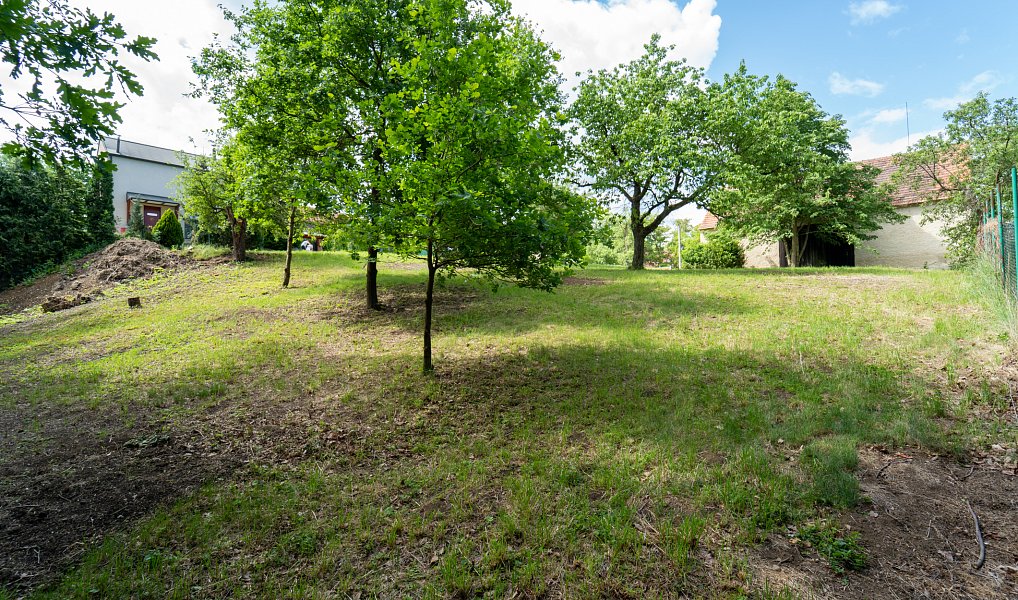 Prodej stavebního pozemku 1 774 m², Svinaře – náhled fotky 6