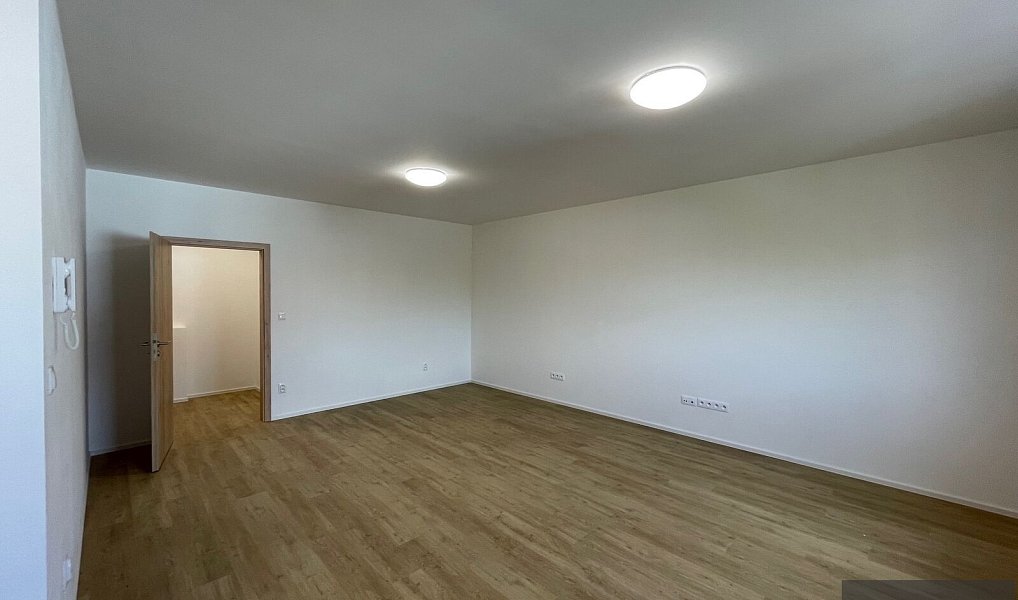 Pronájem bytu 1+kk 43 m², Uherský Brod – náhled fotky 5