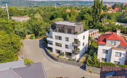Prodej bytu 3+kk 77 m², Okružní, Praha 4 - Komořany