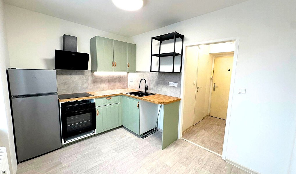 Pronájem bytu 1+1 30 m², Vsetín – náhled fotky 4