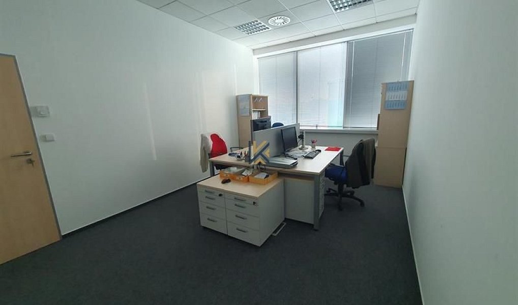 Pronájem kanceláře 140 m², Praha – náhled fotky 7