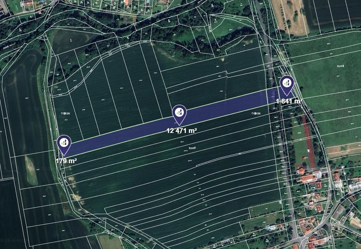 Prodej pole 2 898 m²
