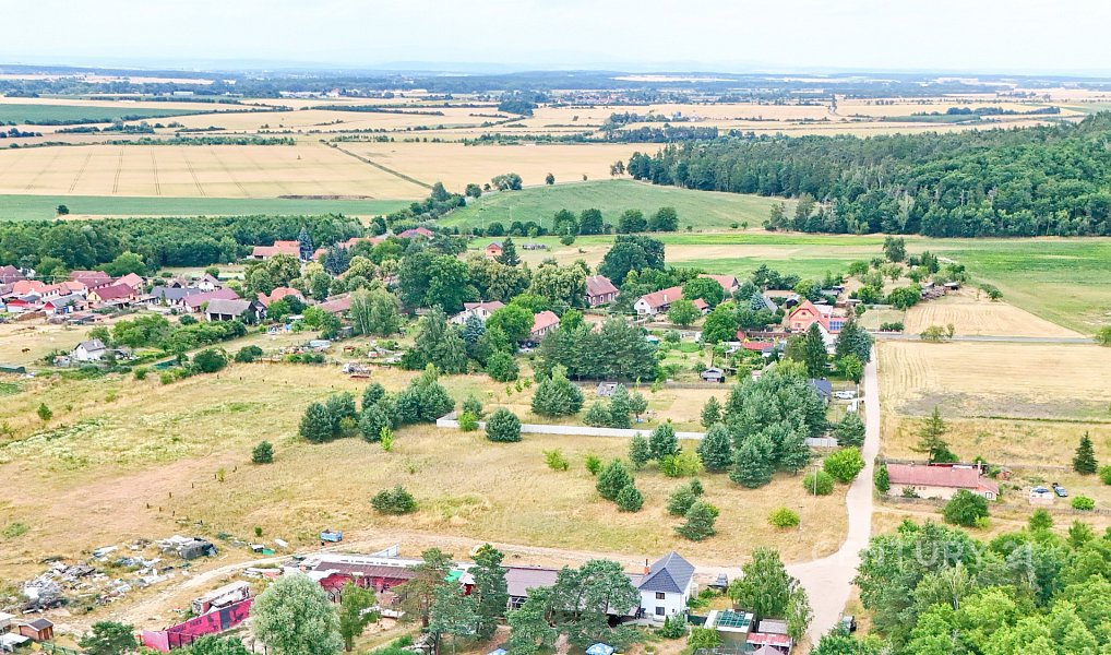 Prodej stavebního pozemku 5 657 m², Klamoš – náhled fotky 5