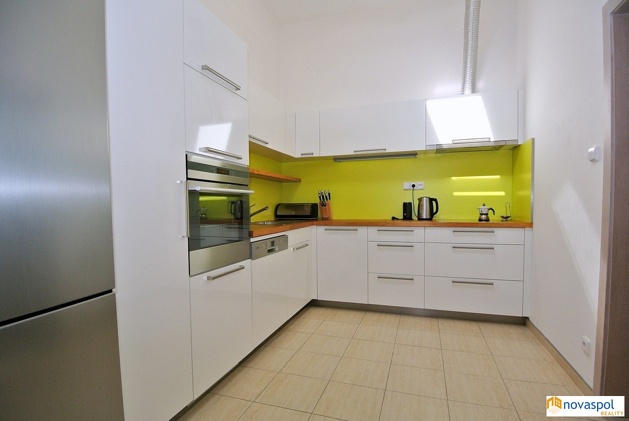 Pronájem bytu 3+1 108 m² — photo 4