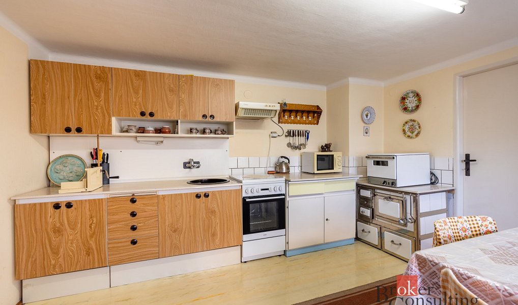 Prodej domu 300 m² s pozemkem 768 m², Ostrava – náhled fotky 3