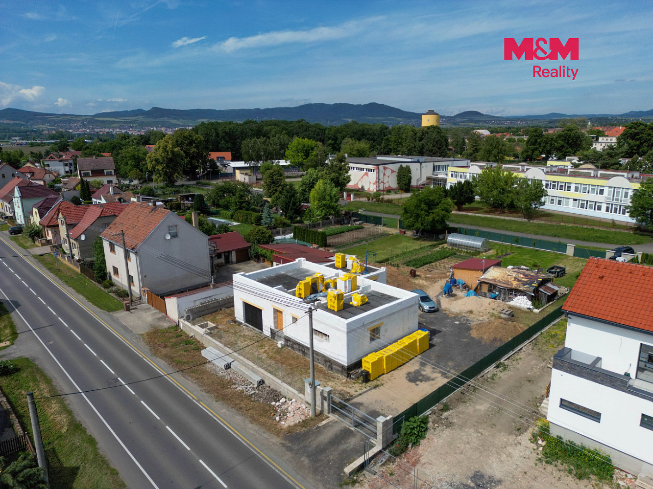 Prodej stavebního pozemku 1 600 m² — photo 2