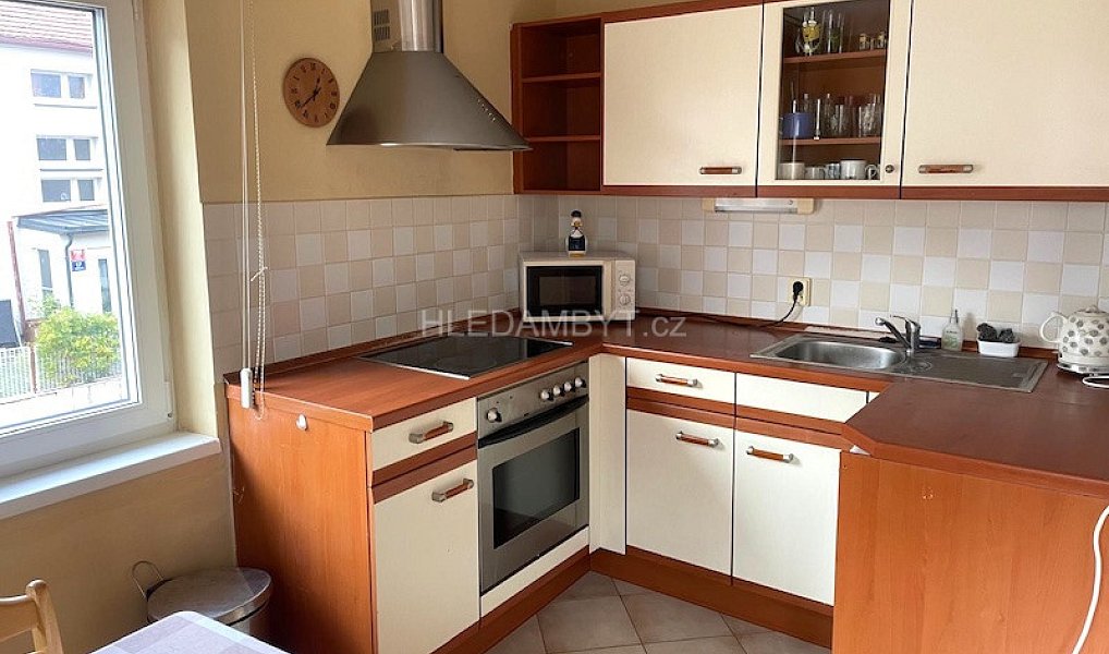Pronájem bytu 2+kk 36 m², Praha – náhled fotky 2