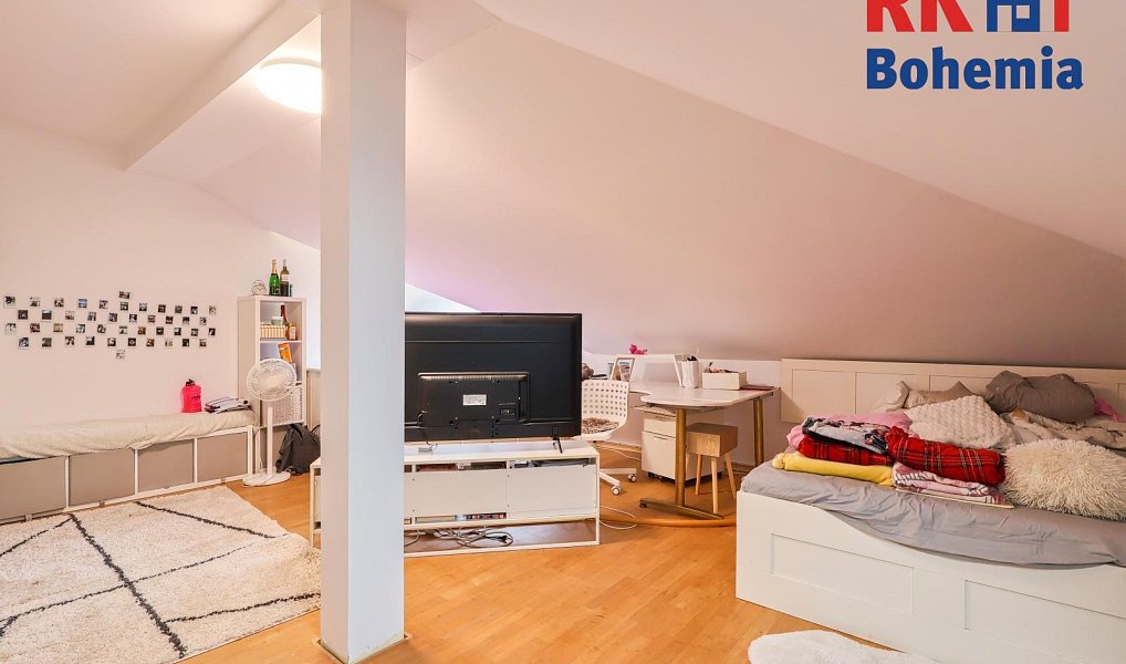 Prodej domu 309 m² s pozemkem 1 162 m², Úvaly – náhled fotky 22