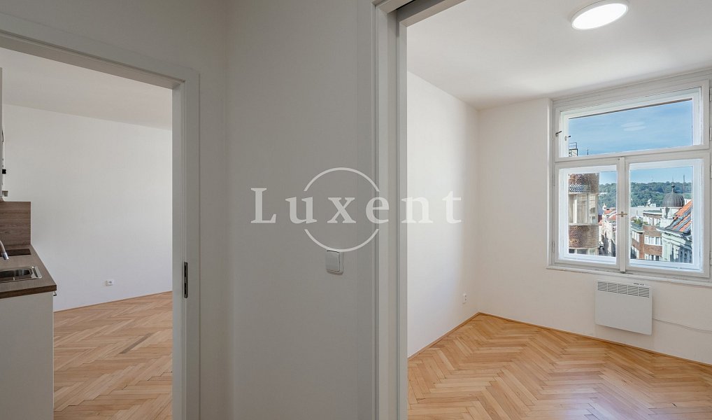 Pronájem bytu 2+kk 42 m², Praha – náhled fotky 4