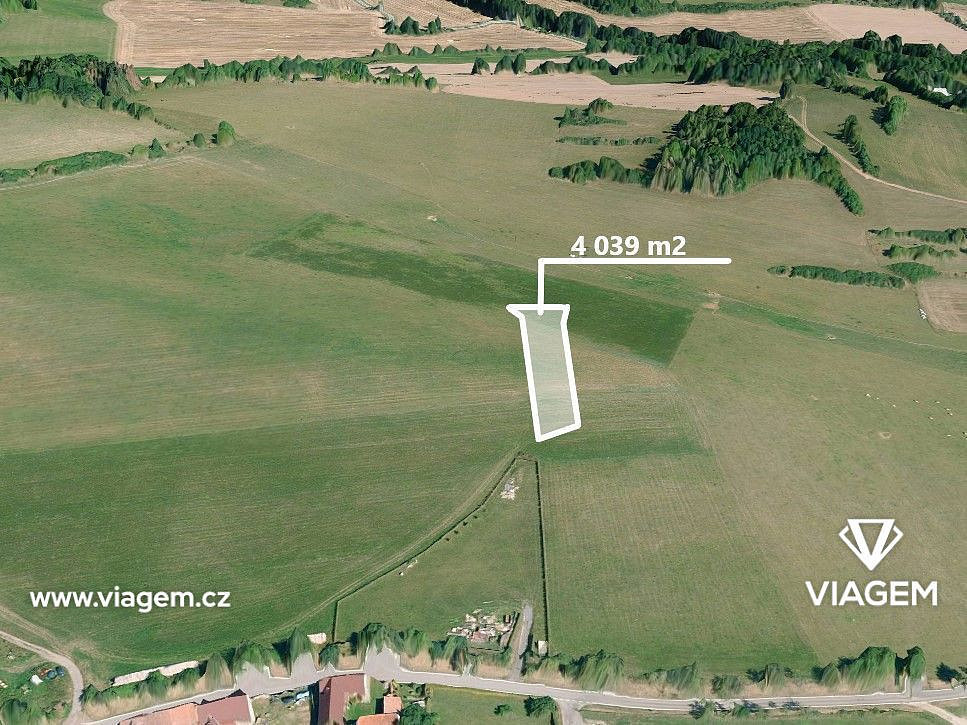 Prodej pole 897 m²