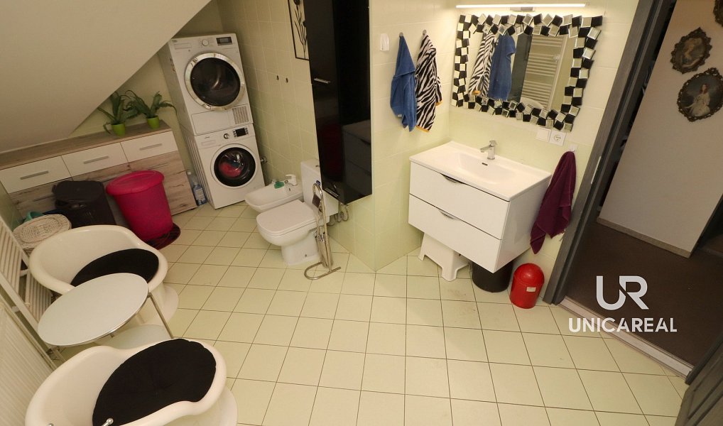 Prodej domu 233 m² s pozemkem 651 m², Božice – náhled fotky 14