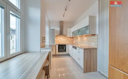 Prodej bytu 3+1 92 m², Hlavní třída, Mariánské Lázně, okres Cheb