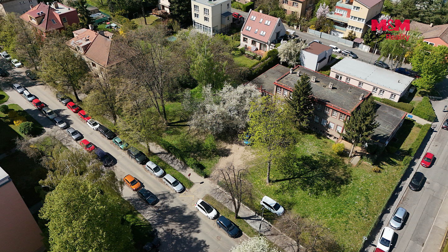 Prodej stavebního pozemku 591 m² – fotografie 3