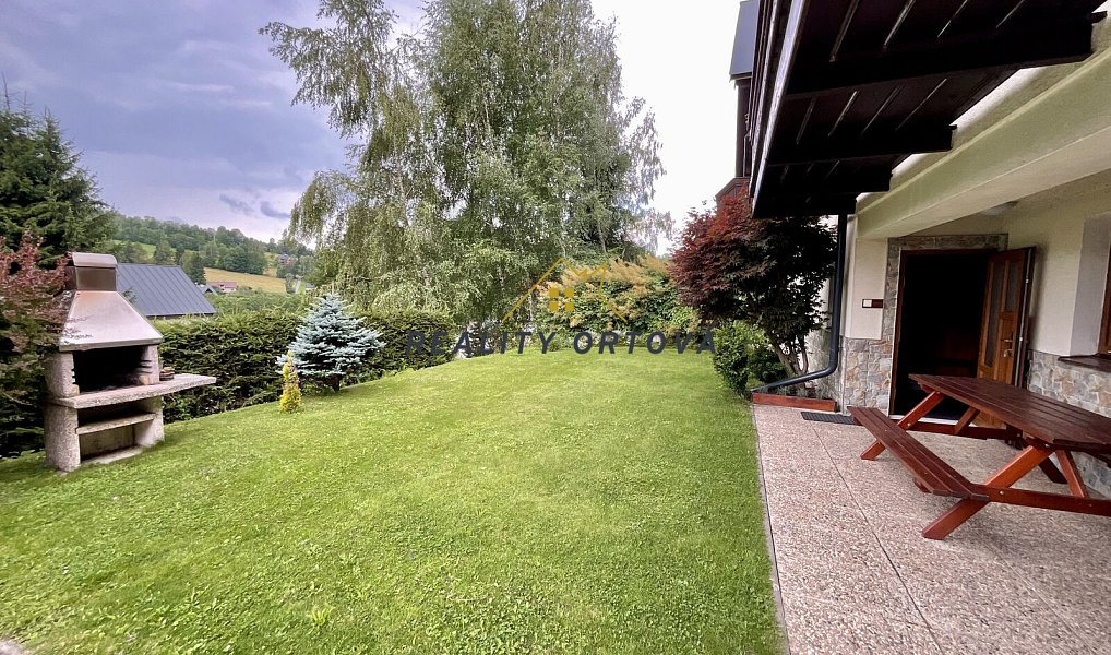 Prodej domu 400 m² s pozemkem 1 032 m², Rokytnice nad Jizerou – náhled fotky 32