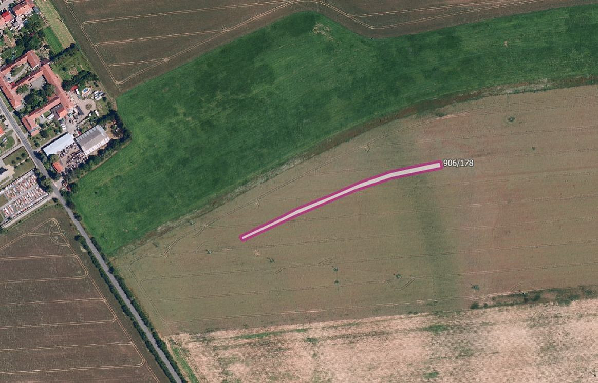 Prodej pole 7 073 m² — photo 3
