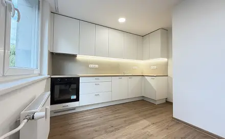 Pronájem bytu 3+1 74 m², Kpt. Nálepky, Otrokovice - Kvítkovice, okres Zlín