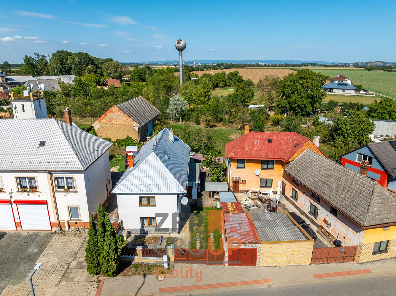 Prodej domu 90 m² s pozemkem 345 m² – fotografie 2