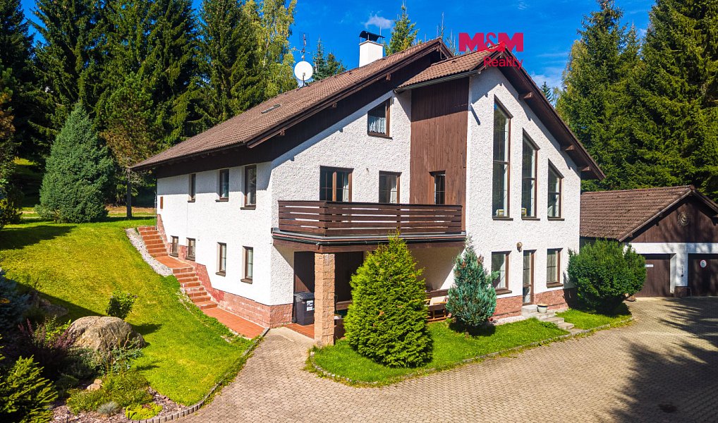 Prodej ubytovacího objektu 341 m², Harrachov – náhled fotky 2
