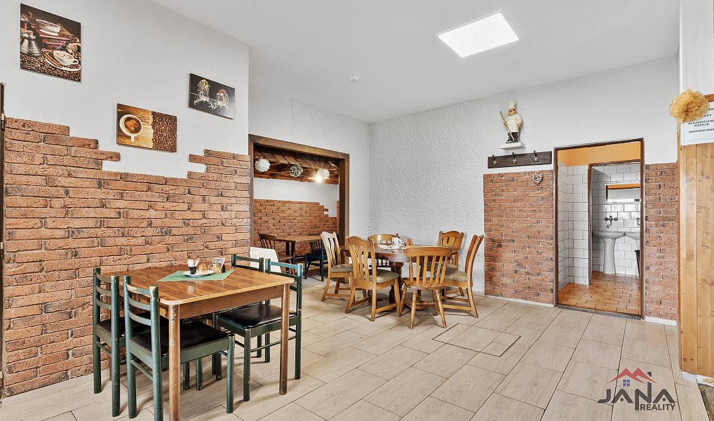 Prodej restaurace 300 m², Příšovice – náhled fotky 12