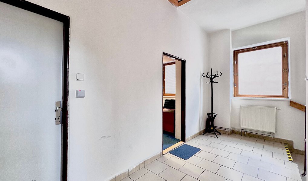 Pronájem skladovacích prostor 135 m², Turnov – náhled fotky 14