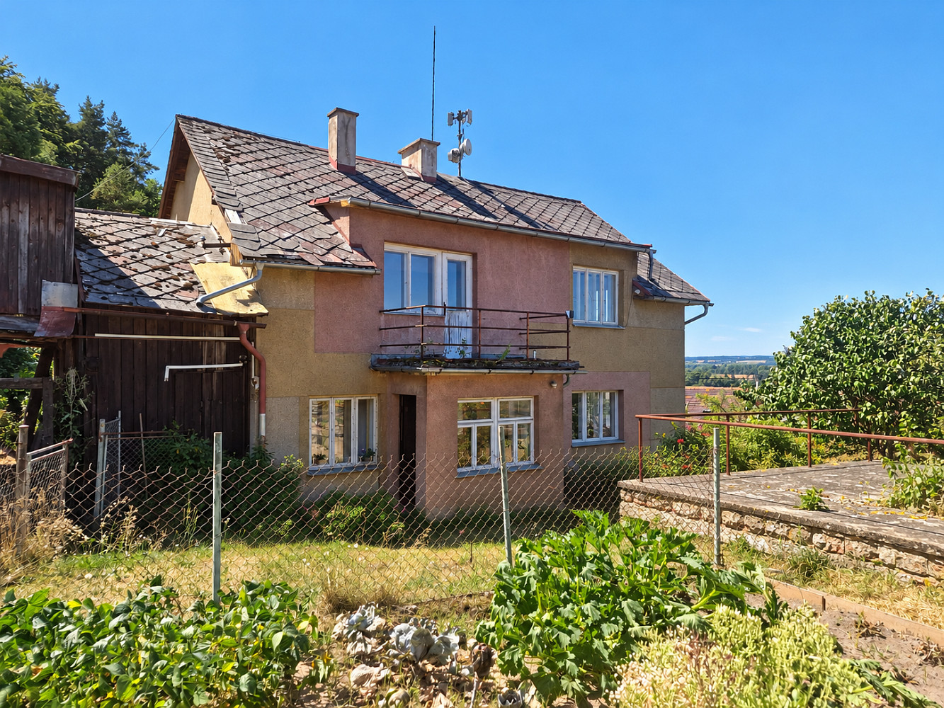 Prodej domu 148 m² s pozemkem 3 330 m²